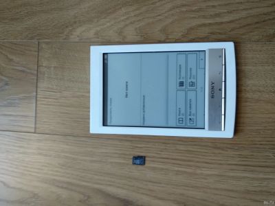 Лот: 13684646. Фото: 1. Электронная книга Sony prs-t1. Электронные книги