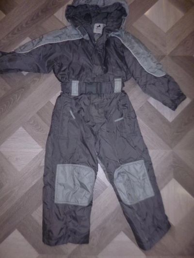 Лот: 5350430. Фото: 1. Весенний комбинезон. Костюмы, пиджаки, комбинезоны