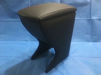 Лот: 17589190. Фото: 1. Подлокотник Toyota WISH 2003-2009г... Салон