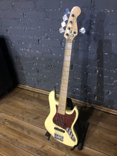 Лот: 12312125. Фото: 1. бас гитара Fender Jazz Bass 5... Гитары