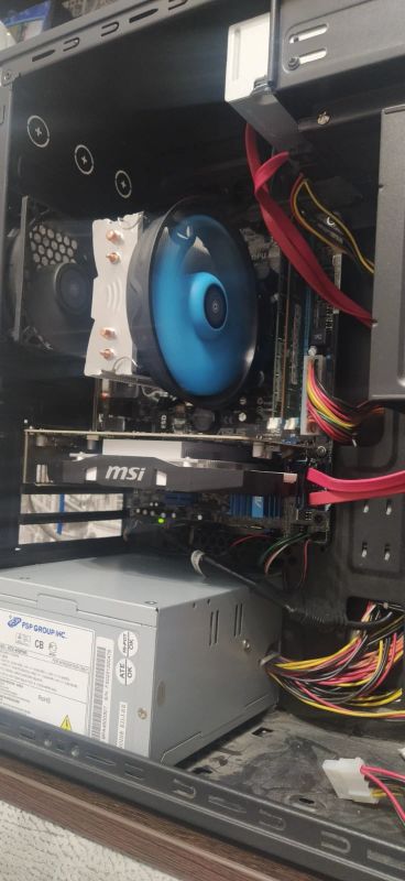 Лот: 17515408. Фото: 1. GTX 1050,i5,12ram,ssd60+250hdd... Компьютеры в сборе