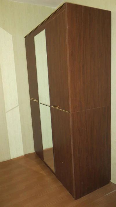 Лот: 2982415. Фото: 1. Очень хороший импортный шкафчик... Шкафы, шкафы-купе
