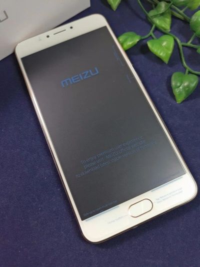 Лот: 8487832. Фото: 1. Абсолютно новый смартфон Meizu... Смартфоны
