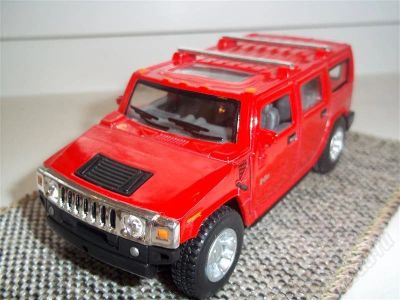 Лот: 707973. Фото: 1. моделька Hummer H2 SUV (красная... Автомоделизм