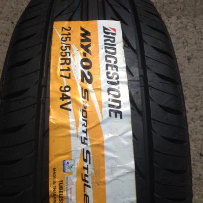 Лот: 7796557. Фото: 1. 215/55r17 Bridgestone MY-02. Шины