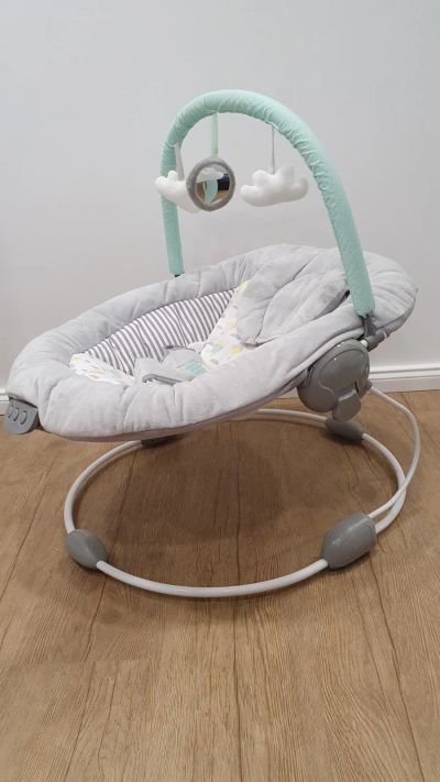 Лот: 16435649. Фото: 1. Шезлонг Mothercare для ребенка. Ходунки, прыгунки, качели