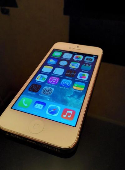 Лот: 4955353. Фото: 1. Apple iPhone 5 16Gb. Смартфоны