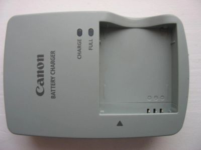 Лот: 3649006. Фото: 1. Зарядное устройство CANON CB-2LYE... Аккумуляторы, зарядные