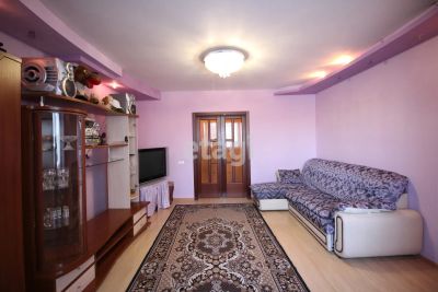 Лот: 20300007. Фото: 1. Продам 3-комн. кв. 66.3 кв.м... Квартиры, студии