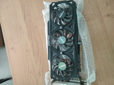 Лот: 17710914. Фото: 1. R9 280x 3gb. Видеокарты