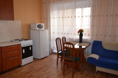 Лот: 4736247. Фото: 1. Сдам в аренду 1 квартиру в хорошем... Квартиры, студии