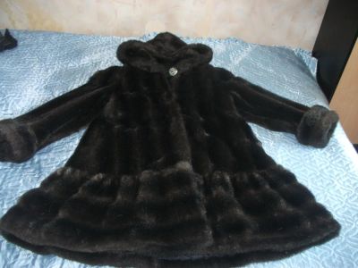 Лот: 6348097. Фото: 1. Шуба искусственная. Верхняя одежда