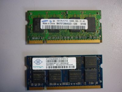 Лот: 15928680. Фото: 1. 2 планки по 1Гб ОЗУ DDR2 PC5300S... Оперативная память