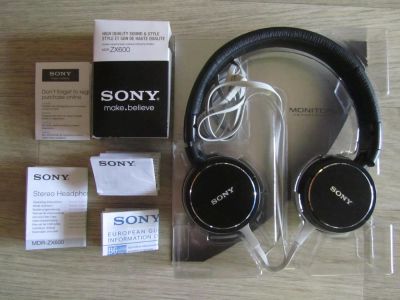 Лот: 6154990. Фото: 1. наушники SONY MDR-ZX600 - НОВЫЕ... Наушники, гарнитуры