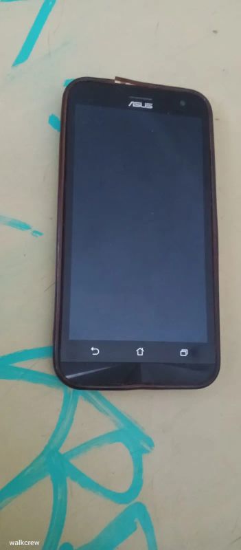 Лот: 20662632. Фото: 1. ТЕЛЕФоН ASUS На ЗАПЧАсТИ. Смартфоны