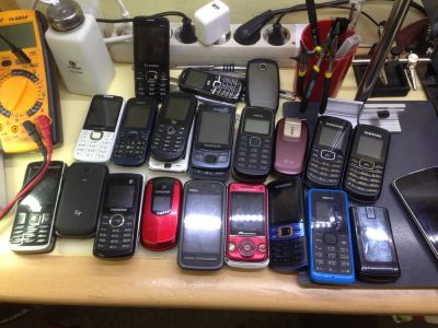 Лот: 7673291. Фото: 1. fly ezzy flip. explay primo. nokia... Кнопочные мобильные телефоны