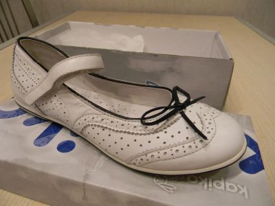 Лот: 3151142. Фото: 1. Туфли детские 5-7 лет. Туфли