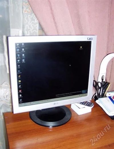 Лот: 825342. Фото: 1. Отличный 19" монитор LG L1932P. ЖК-мониторы