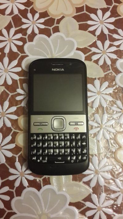 Лот: 4669867. Фото: 1. Nokia E5. Смартфоны