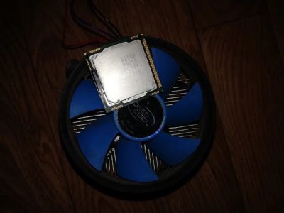 Лот: 15659693. Фото: 1. Intel Core i5-650 (1156) + охлаждение. Процессоры