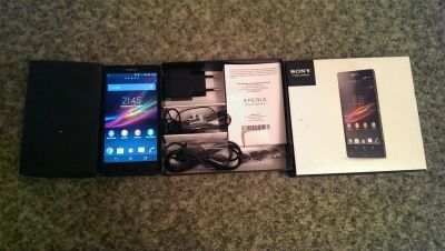 Лот: 3848153. Фото: 1. Смартфон Sony Xperia ZL. Смартфоны