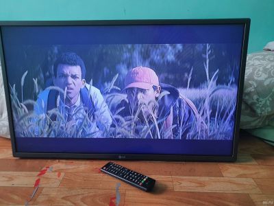 Лот: 17590704. Фото: 1. Телевизор lg 32lf510u. Телевизоры
