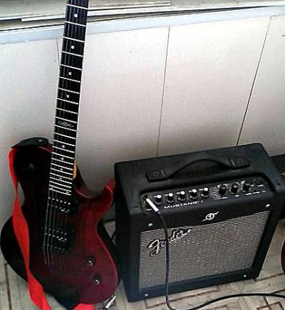 Лот: 4854360. Фото: 1. гитара Schecter Solo-6 с чехлом... Гитары