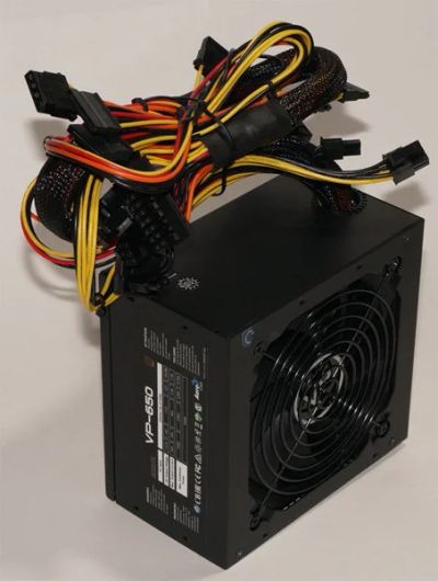 Лот: 17060391. Фото: 1. Блок питания Aerocool VP-650... Корпуса, блоки питания
