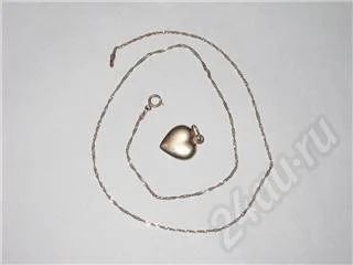 Лот: 249513. Фото: 1. Тонкая золотая цепочка с кулоном... Цепочки