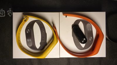 Лот: 12888633. Фото: 1. Xiaomi MI band 2, 2 штуки. Смарт-часы, фитнес-браслеты, аксессуары