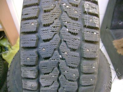 Лот: 564193. Фото: 1. комплект зимней шипованой резины... Шины