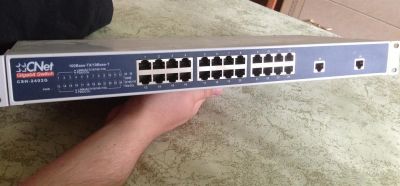 Лот: 3030444. Фото: 1. Свитч в идеальном состоянии CNet... Маршрутизаторы (роутеры)