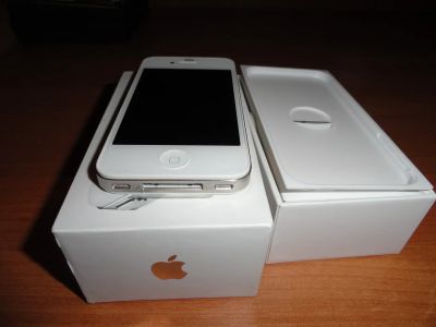 Лот: 7005176. Фото: 1. iPhone 4 обмен на планшет!!!!. Смартфоны
