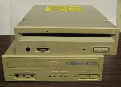 Лот: 5812083. Фото: 1. SCSI CD-ROM /DVD-ROM. Приводы CD, DVD, BR, FDD