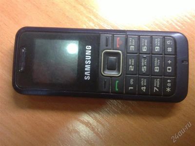 Лот: 2608058. Фото: 1. Samsung 4. Кнопочные мобильные телефоны