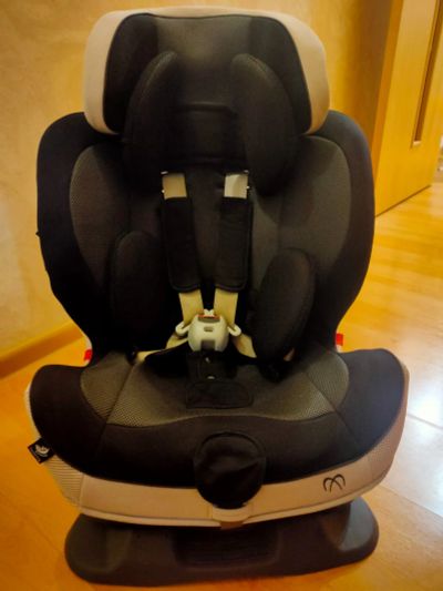 Лот: 20297901. Фото: 1. Автокресло Ailebebe Carmate. Детские автокресла