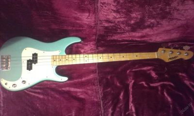 Лот: 1990044. Фото: 1. Бас-гитара Peavey Fury USA. Гитары