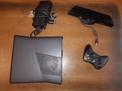 Лот: 18868094. Фото: 1. Xbox 360 250 гб+ Kinect + 1 джойстик... Игры для консолей