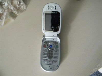 Лот: 1143165. Фото: 1. Motorola V500. Кнопочные мобильные телефоны