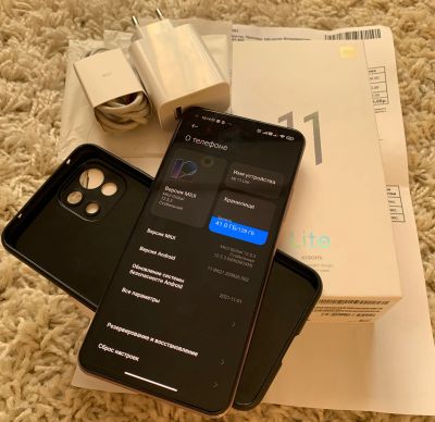 Лот: 18662922. Фото: 1. Xiaomi Mi 11 Lite 4G 8/128GB... Смартфоны