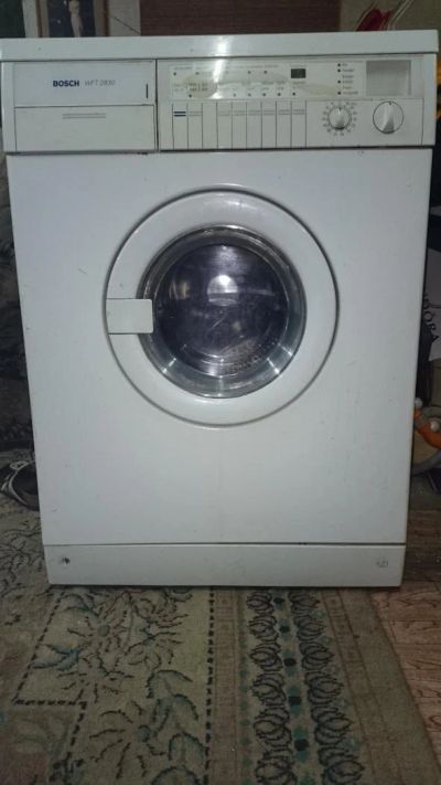 Лот: 4438943. Фото: 1. Стиральная машина BOSCH 2830. Стиральные машины