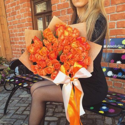 Лот: 6866744. Фото: 1. Фирменный букет от Радуги Цветов... Свежие цветы