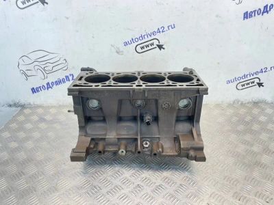 Лот: 25366398. Фото: 1. блок цилиндров Renault Sandero... Двигатель и элементы двигателя