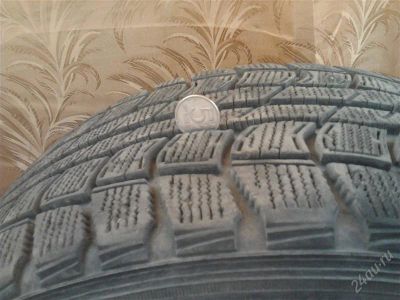 Лот: 2778911. Фото: 1. Две покрышки DUNLOP. Шины