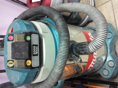 Лот: 5064939. Фото: 1. Пылесос промышленный Makita 445x. Электроинструмент