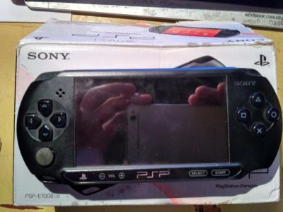 Лот: 10415930. Фото: 1. PSP E1008. Игровые приставки, консоли