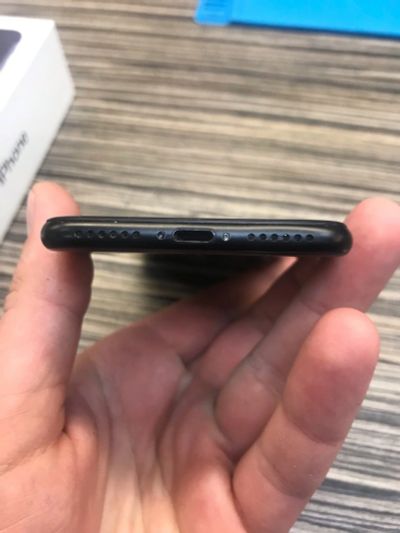 Лот: 14114442. Фото: 1. iPhone 7 32Gb. Смартфоны