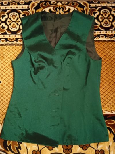 Лот: 17155988. Фото: 1. Жилет. Пиджаки, жакеты, жилеты