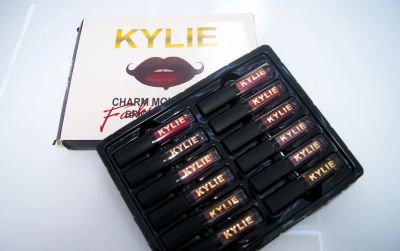 Лот: 15234049. Фото: 1. Набор помад KYLIE Charm Moisturizing... Макияж