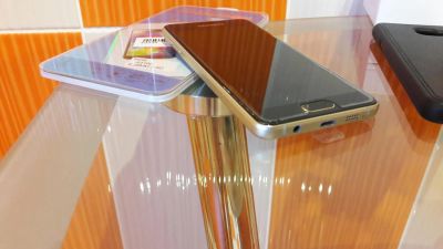 Лот: 8185178. Фото: 1. Samsung Galaxy A3 2016. Смартфоны